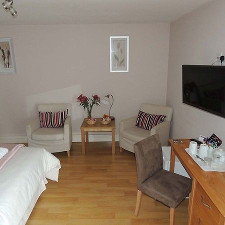 Hotel The Manor Coach House Hindlip Esterno foto